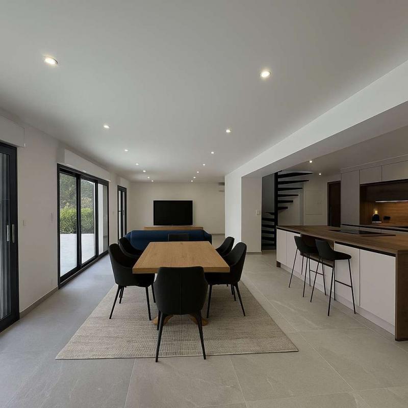 Maison - 180 m² - 5 pièces