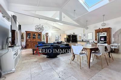 Maison - 148 m² - 5 pièces