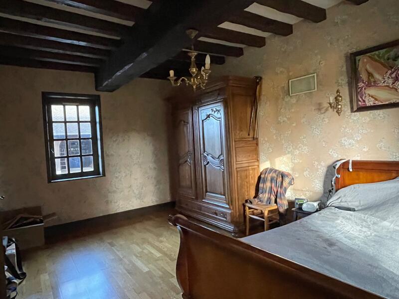 Maison - 157 m² - 7 pièces