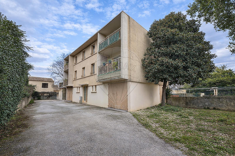 Immeuble - 234 m² - 12 pièces