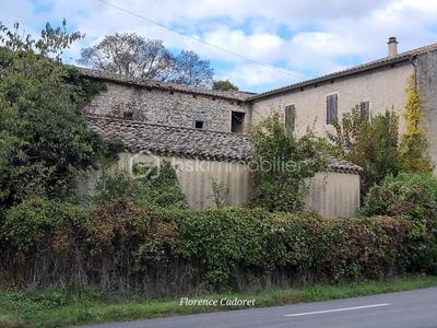 Maison - 400 m² - 10 pièces