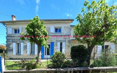 Maison - 200 m² - 8 pièces