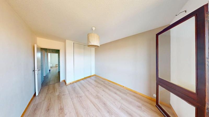 Appartement - 105 m² - 4 pièces