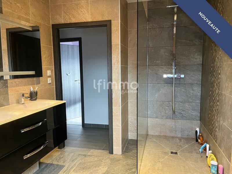 Maison - 110 m² - 4 pièces