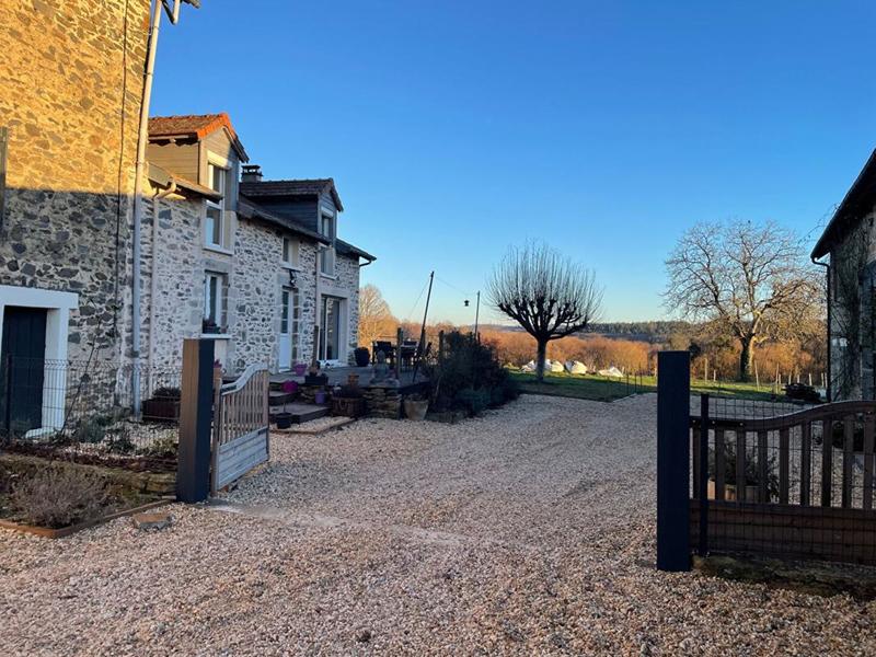 Maison - 214 m² - 10 pièces