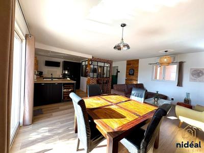 Villa - 104 m² - 4 pièces