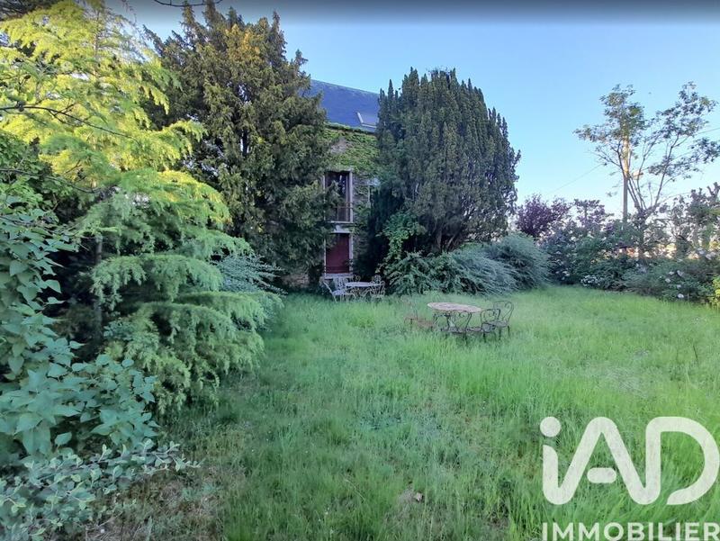 Maison - 228 m² - 10 pièces