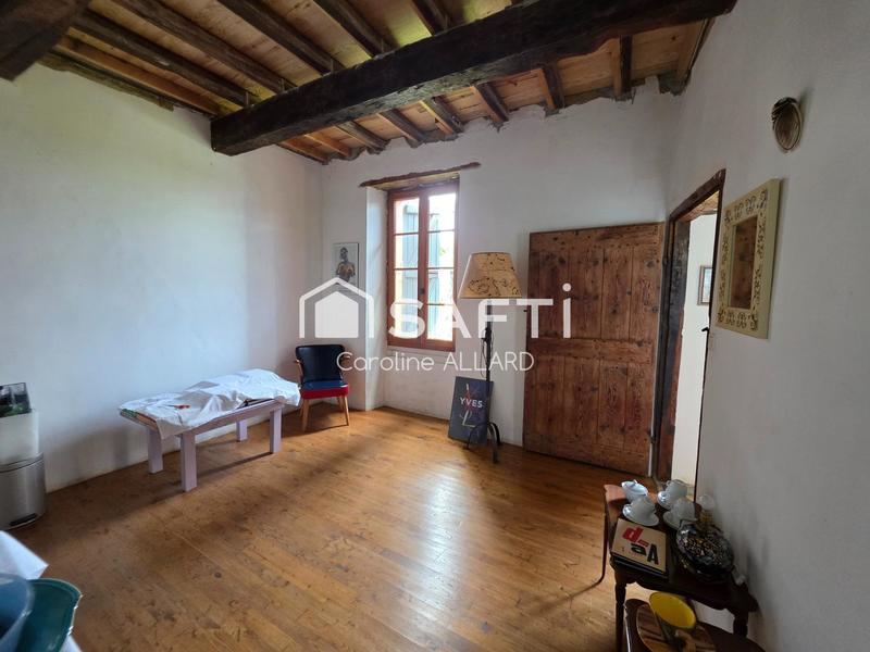 Maison - 177 m² - 8 pièces