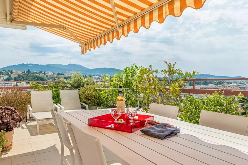 Appartement - 117 m² - 4 pièces