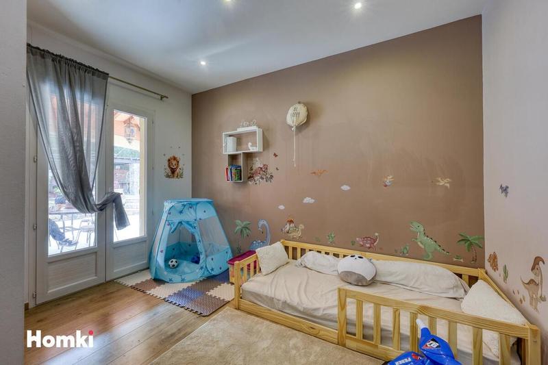 Villa - 209 m² - 6 pièces