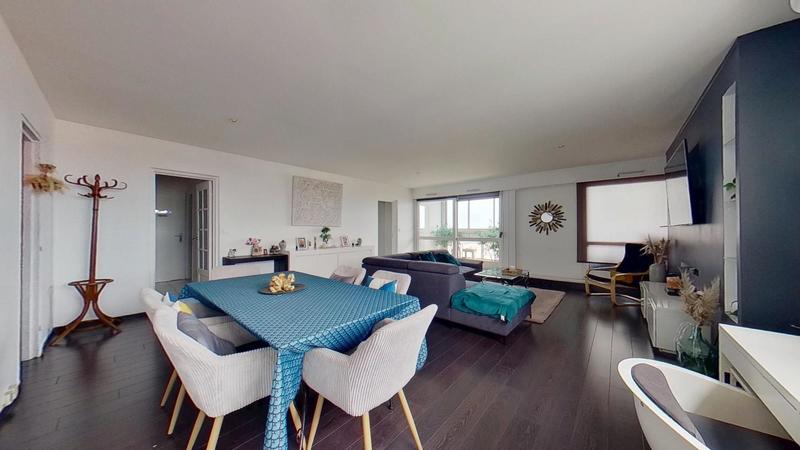 Appartement - 111 m² - 5 pièces