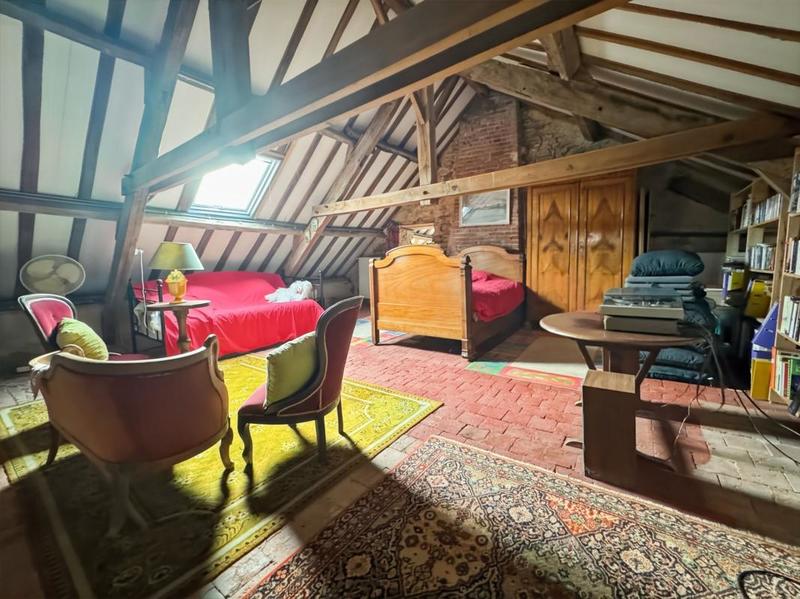 Maison - 252 m² - 6 pièces