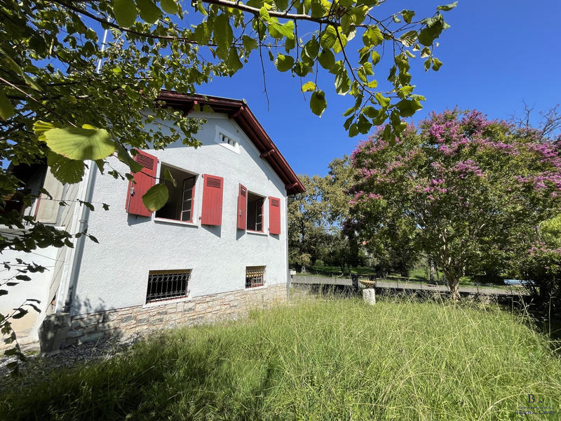 Maison traditionnelle - 104 m² - 4 pièces