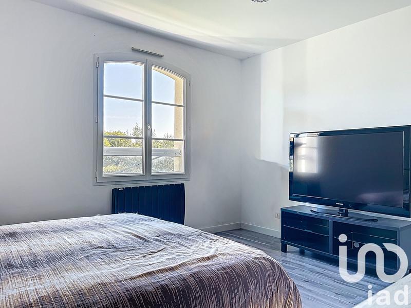 Maison - 202 m² - 8 pièces