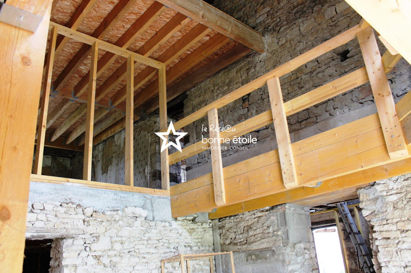 Maison - 230 m² - 8 pièces