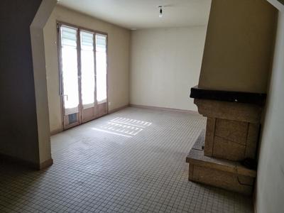 Maison - 92 m² - 5 pièces