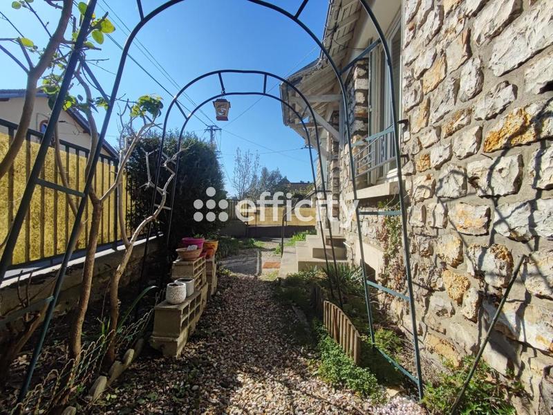 Maison - 70 m² - 3 pièces