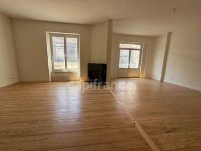 Appartement - 110 m² - 5 pièces