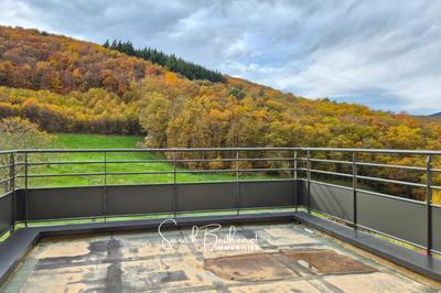 Appartement - 100 m² - 4 pièces