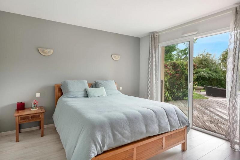 Villa - 233 m² - 12 pièces