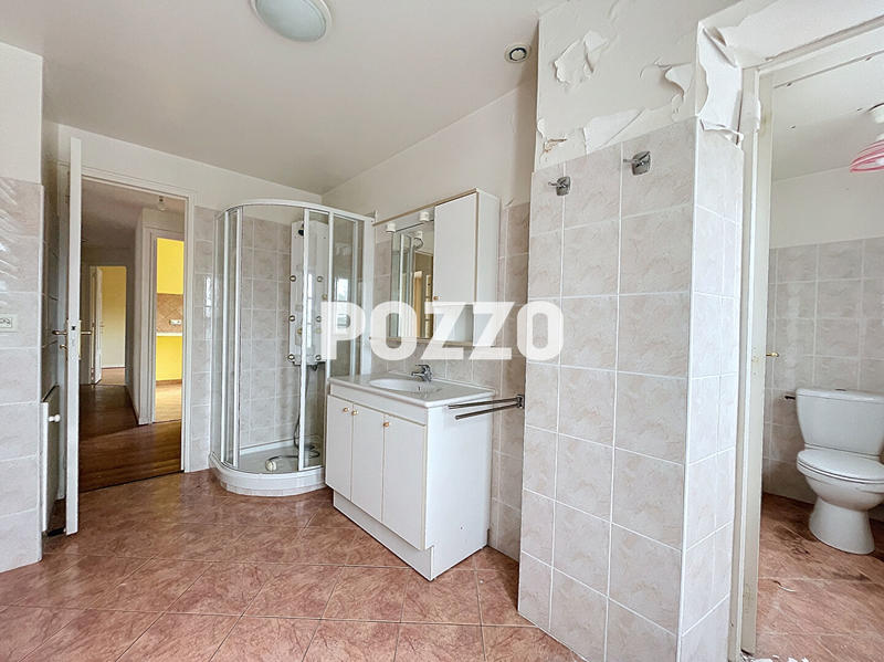 Maison - 224 m² - 8 pièces