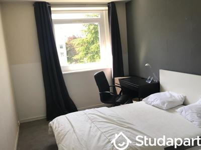 Chambre - 10 m² - 1 pièce