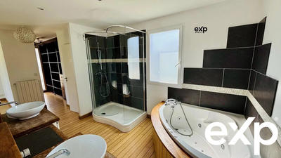 Maison - 136 m² - 5 pièces