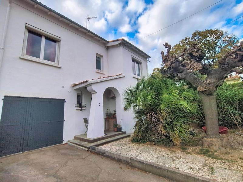 Maison - 98 m² - 5 pièces