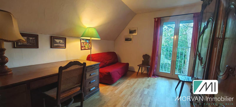 Maison - 210 m² - 7 pièces