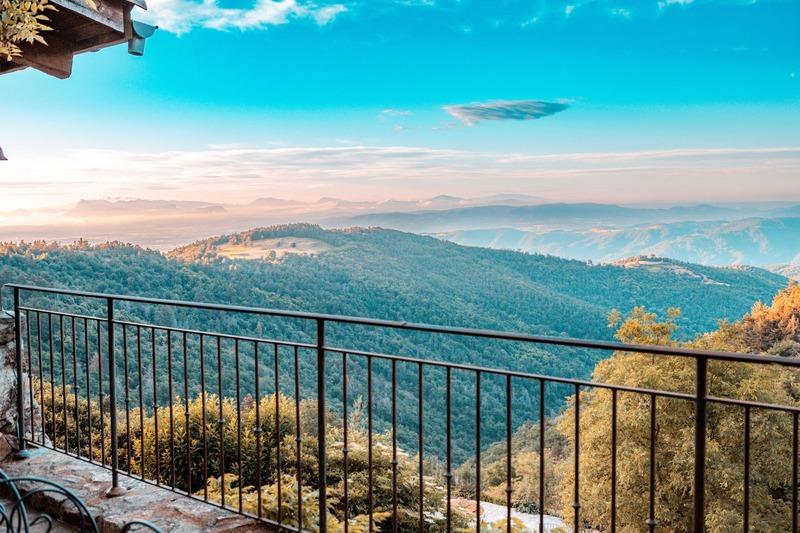 Propriété - 900 m² - 20 pièces