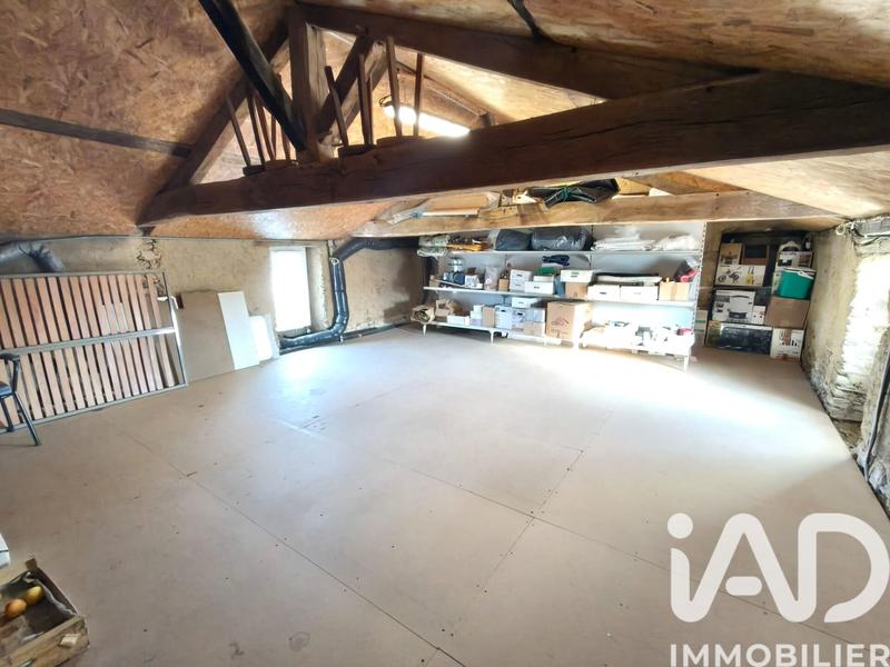 Maison - 211 m² - 8 pièces