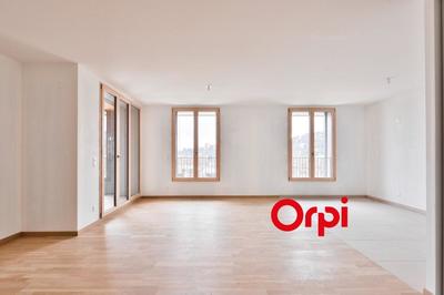 Appartement - 89 m² - 4 pièces