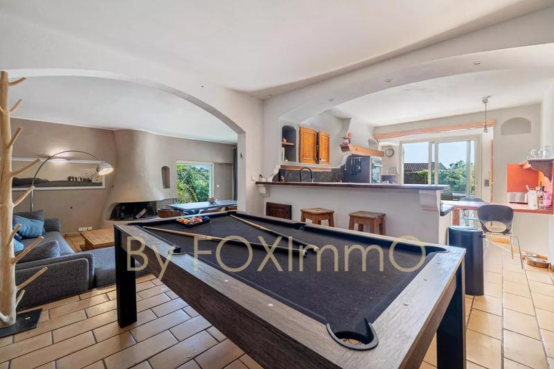 Villa - 178 m² - 6 pièces