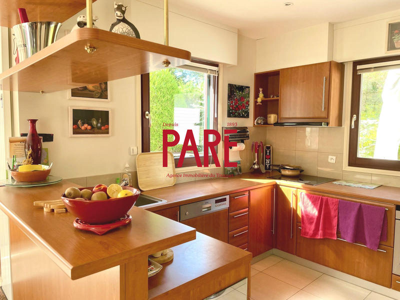 Maison - 167 m² - 8 pièces