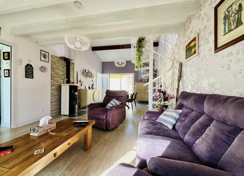 Maison traditionnelle - 113 m² - 5 pièces