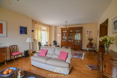 Maison - 216 m² - 9 pièces