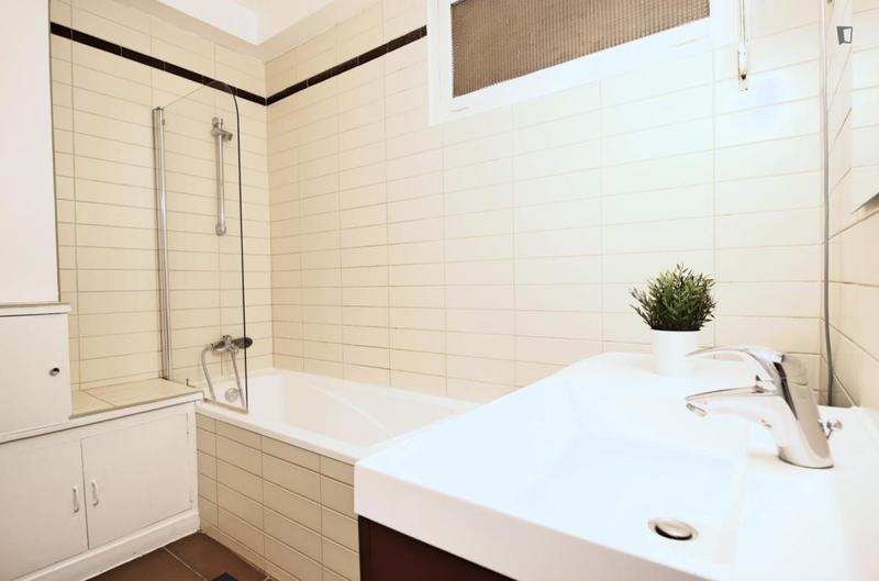 Chambre - 11 m² - 4 pièces