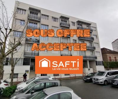 Appartement - 90 m² - 5 pièces