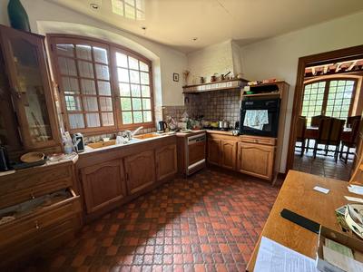 Maison - 220 m² - 7 pièces