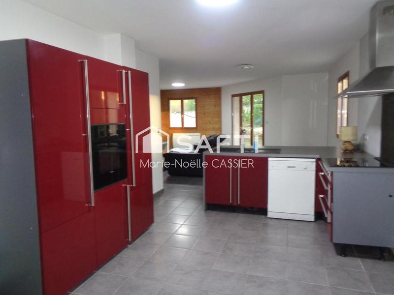 Maison - 147 m² - 6 pièces