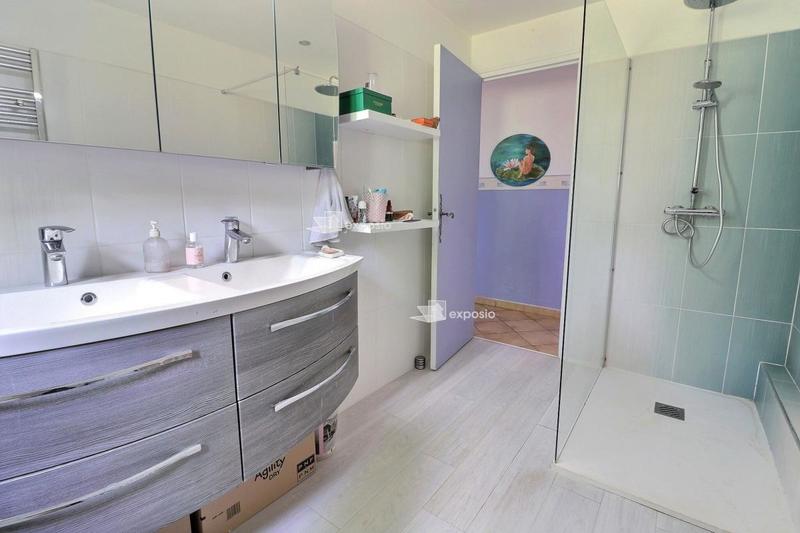 Maison - 171 m² - 9 pièces