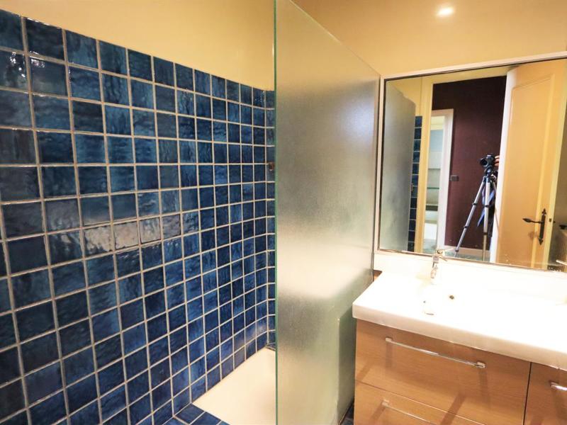 Maison - 247 m² - 7 pièces