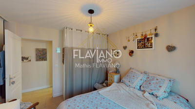 Appartement - 77 m² - 3 pièces