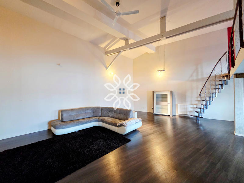 Maison - 135 m² - 2 pièces