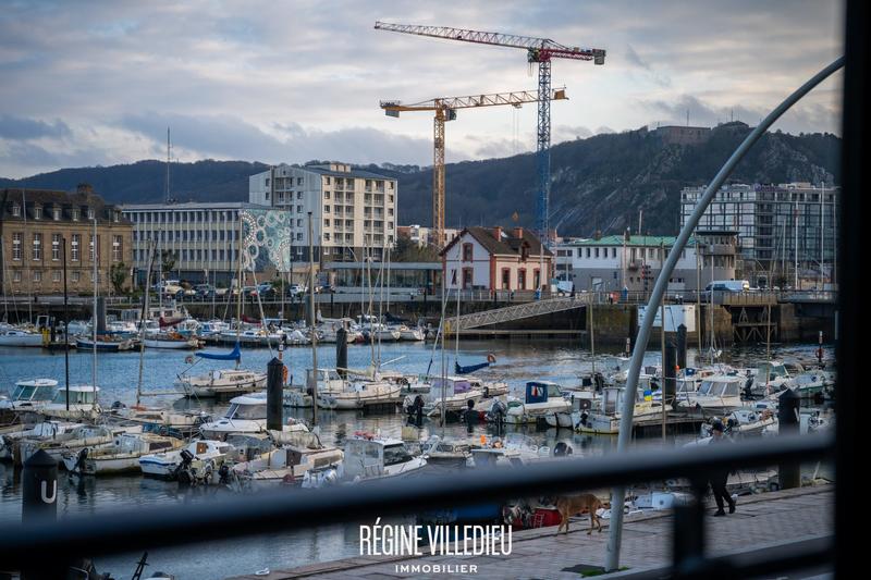 Appartement - 174 m² - 6 pièces