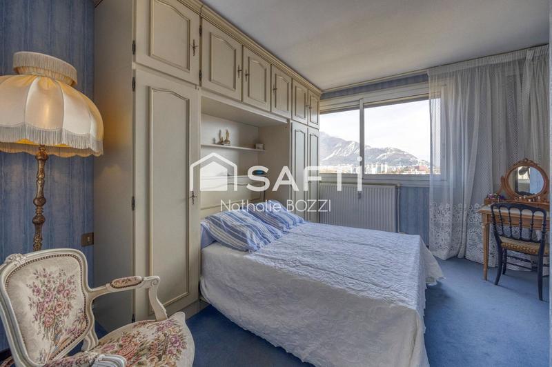 Appartement - 155 m² - 6 pièces