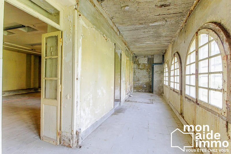 Local commercial - 148 m² - 2 pièces