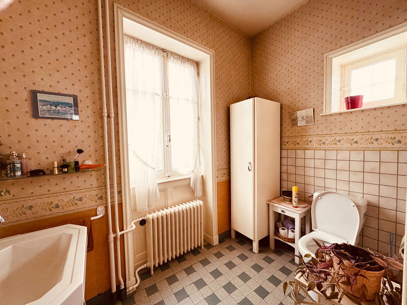 Maison - 316 m² - 9 pièces