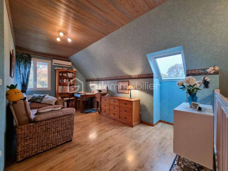 Maison traditionnelle - 152 m² - 6 pièces