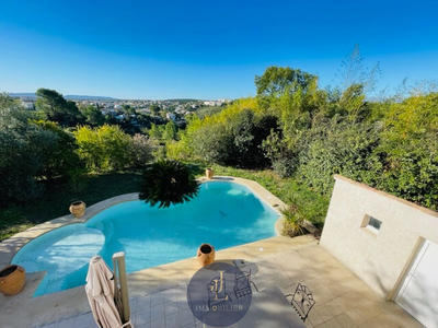 Villa - 166 m² - 5 pièces